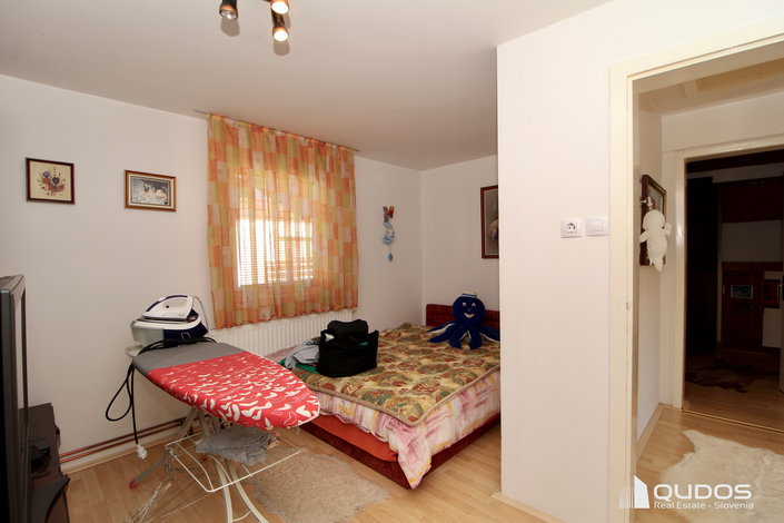 Lokacija: Ljubljana okolica, Dol pri Ljubljani, Dolsko