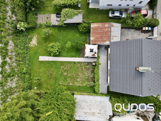Lokacija: Ljubljana mesto, Vič-Rudnik, Rožna dolina