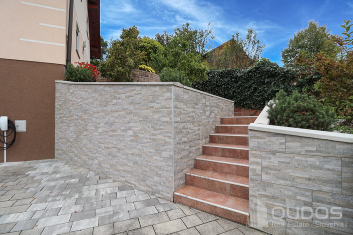 Location: Ljubljana okolica, Škofljica, Gradišče nad Pijavo Gorico