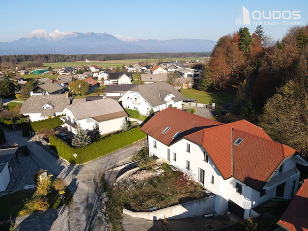 Lokacija: Ljubljana okolica, Medvode, Hraše