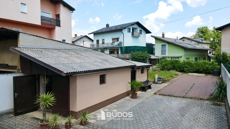 Lokacija: Ljubljana mesto, Moste-Polje, Nove Jarše