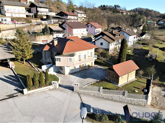Lokacija: Ljubljana okolica, Grosuplje, Mali Vrh pri Šmarju