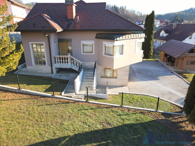 Lokacija: Ljubljana okolica, Grosuplje, Mali Vrh pri Šmarju
