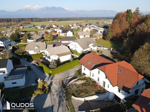 Lokacija: Ljubljana okolica, Medvode, Hraše