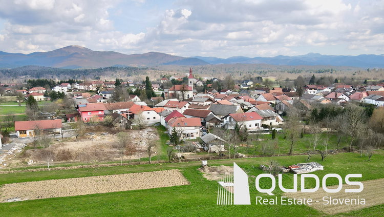 Lokacija: Notranjsko - kraška, Postojna, Koče