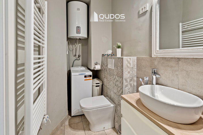 Lokacija: Ljubljana mesto, Center, Stara Ljubljana