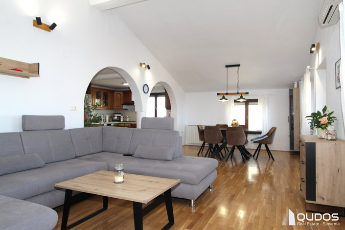 Lokacija: Obalno - kraška, Izola, Malija