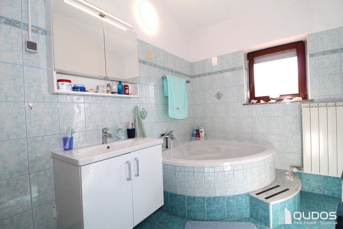 Lokacija: Obalno - kraška, Izola, Malija