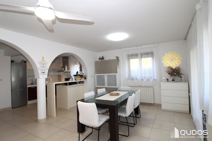 Lokacija: Obalno - kraška, Izola, Malija