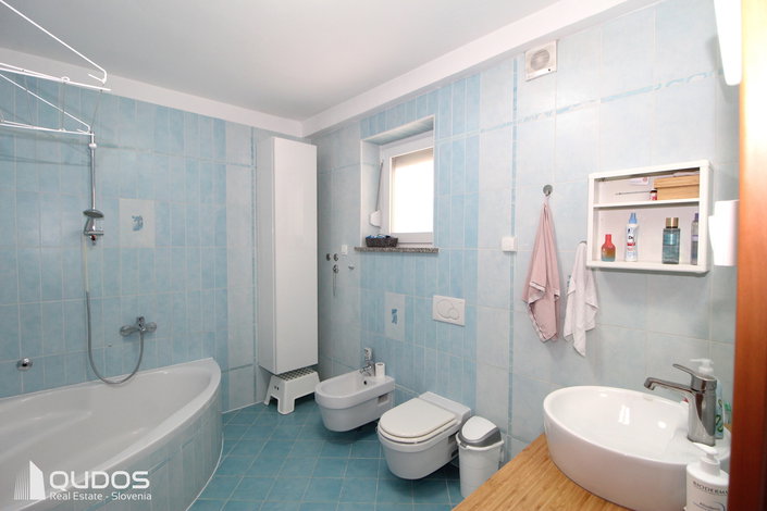 Lokacija: Obalno - kraška, Izola, Malija