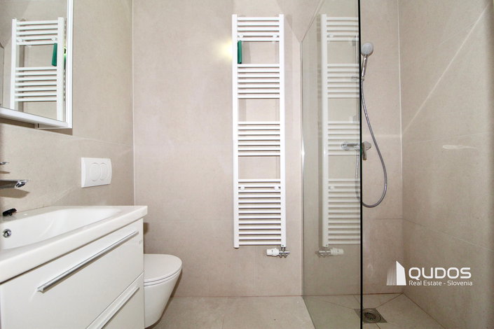 Lokacija: Ljubljana mesto, Šiška, Šiška