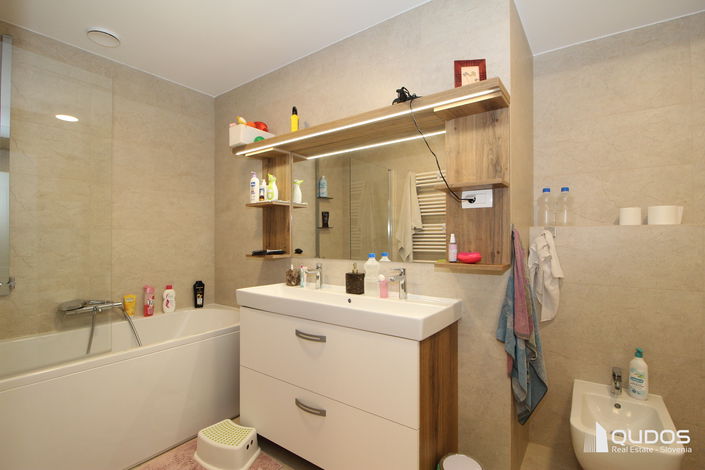 Lokacija: Ljubljana okolica, Log - Dragomer, Log pri Brezovici