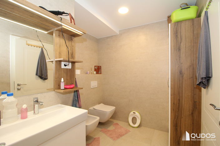 Lokacija: Ljubljana okolica, Log - Dragomer, Log pri Brezovici