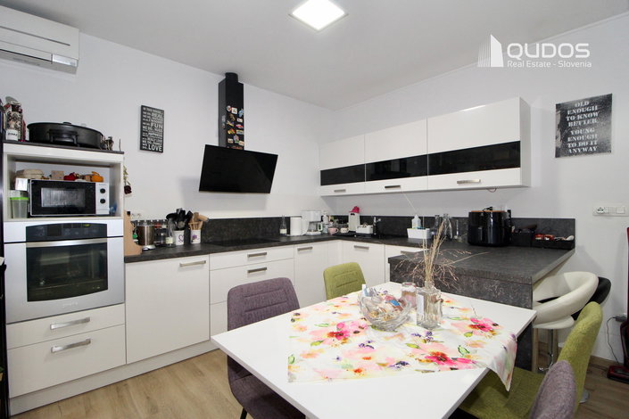 Lokacija: Ljubljana okolica, Medvode, Medvode