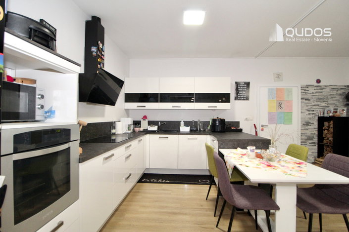 Lokacija: Ljubljana okolica, Medvode, Medvode