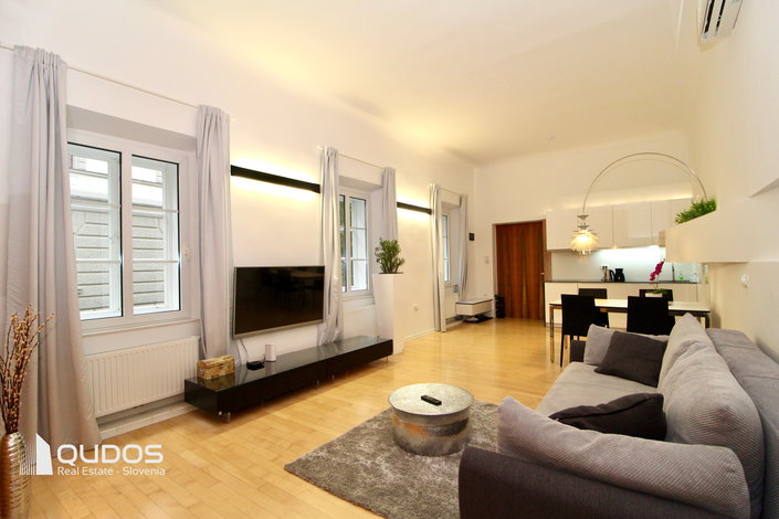 Lokacija: Ljubljana mesto, Center, Center