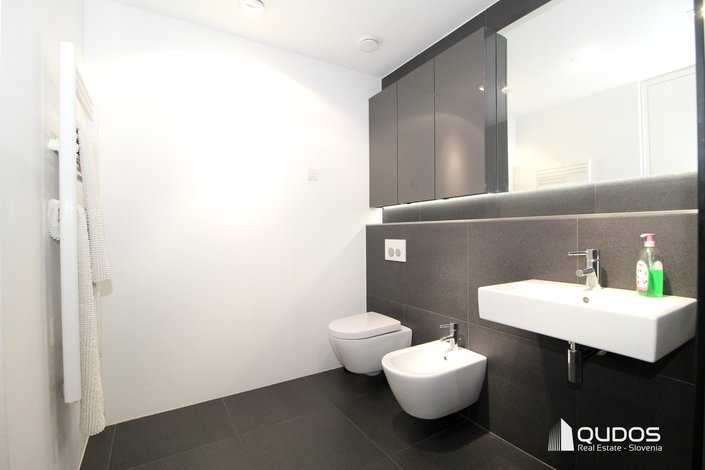 Lokacija: Ljubljana mesto, Center, Center