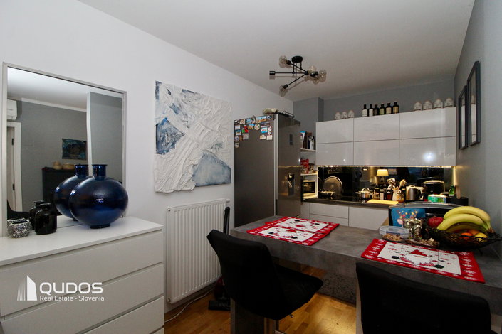 Lokacija: Ljubljana mesto, Bežigrad, Zupančičeva jama