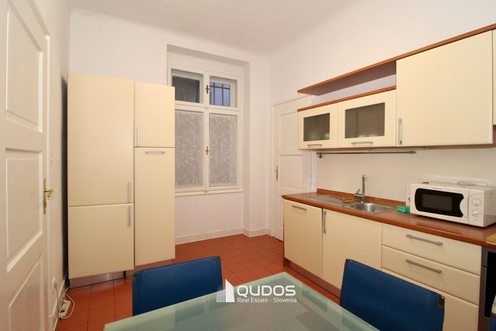 Lokacija: Ljubljana mesto, Center, Center