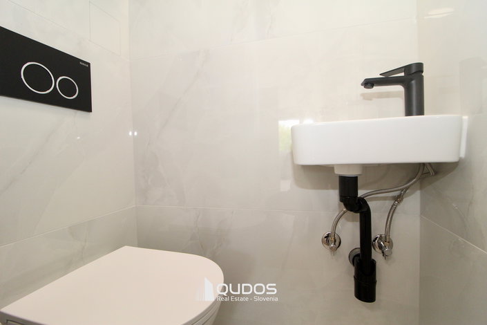 Lokacija: Ljubljana mesto, Šiška, Šiška