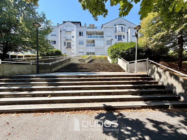 Lokacija: Ljubljana mesto, Vič-Rudnik, Trnovo