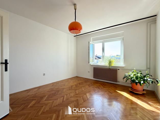 Lokacija: Ljubljana mesto, Vič-Rudnik, Brdo