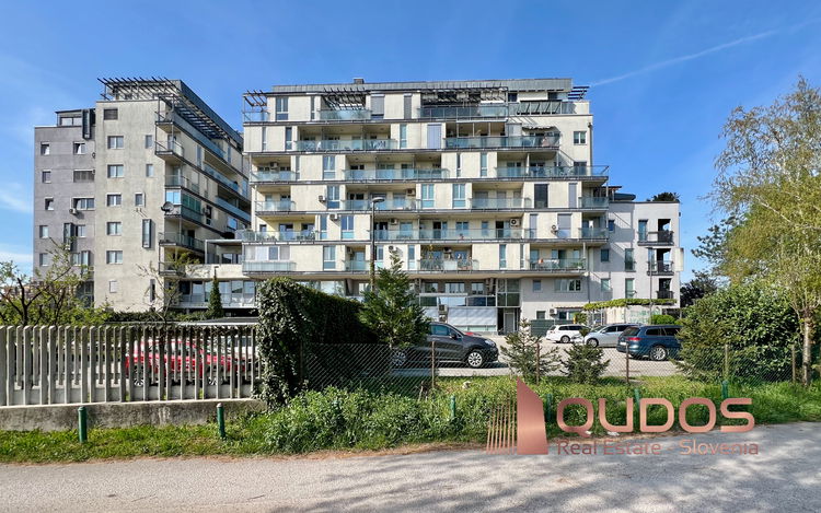 Lokacija: Ljubljana mesto, Bežigrad, Stožice