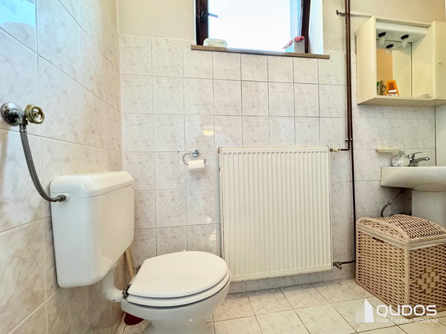 Lokacija: Ljubljana mesto, Moste-Polje, Zg. Kašelj