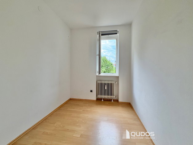 Lokacija: Ljubljana mesto, Bežigrad, Bežigrad