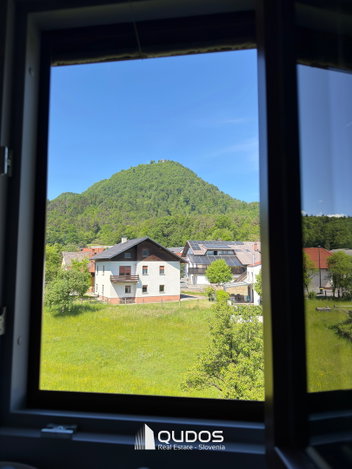 Lokacija: Ljubljana mesto, Šiška, Šmartno pod Šmarno goro