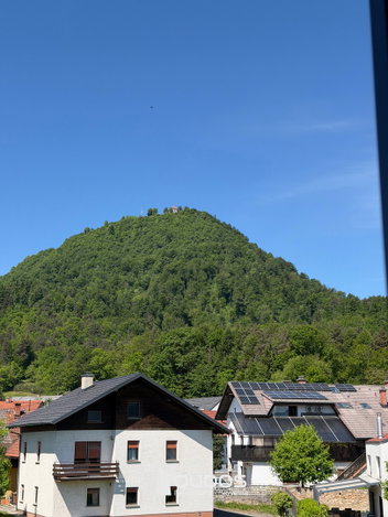 Lokacija: Ljubljana mesto, Šiška, Šmartno pod Šmarno goro
