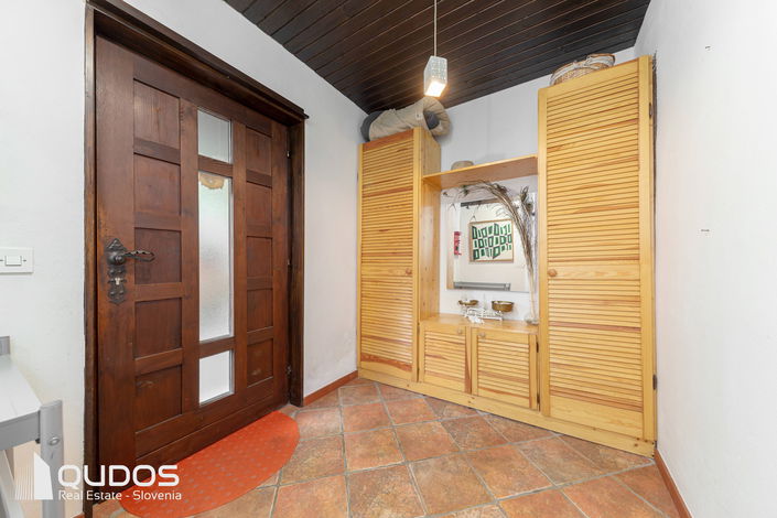 Lokacija: Notranjsko - kraška, Bloke, Nova vas