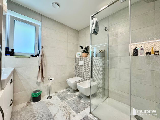 Lokacija: Ljubljana okolica, Log - Dragomer, Log pri Brezovici