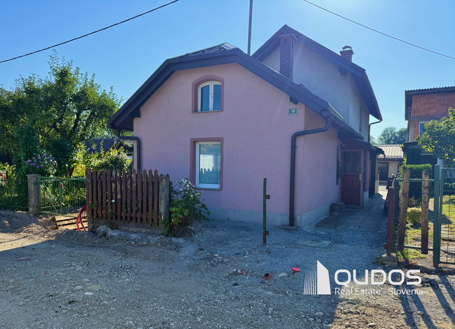 Lokacija: Ljubljana mesto, Vič-Rudnik, Trnovo