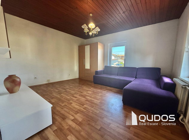 Lokacija: Ljubljana mesto, Vič-Rudnik, Trnovo