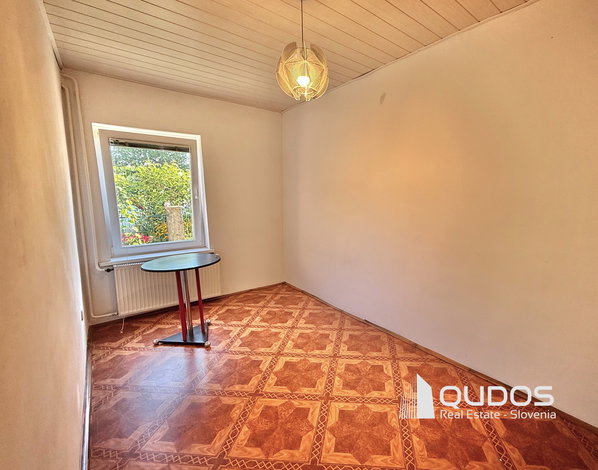 Lokacija: Ljubljana mesto, Vič-Rudnik, Trnovo