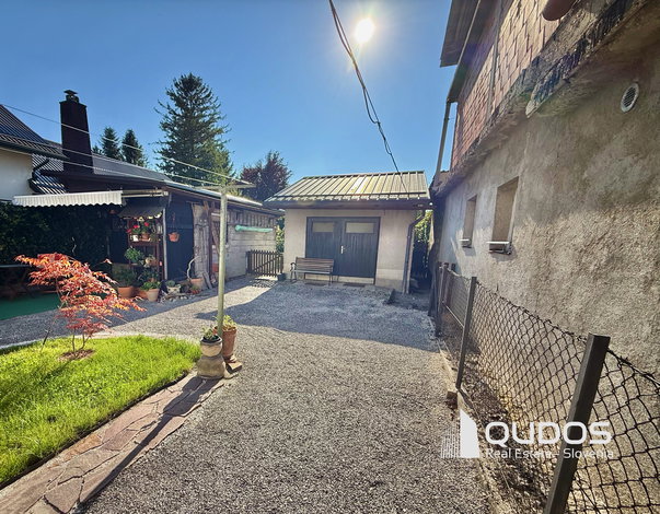 Lokacija: Ljubljana mesto, Vič-Rudnik, Trnovo