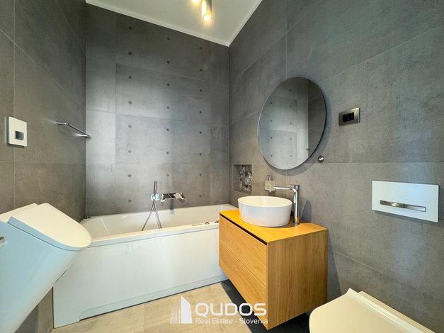 Location: Ljubljana City, Vič-Rudnik, Vrhovci