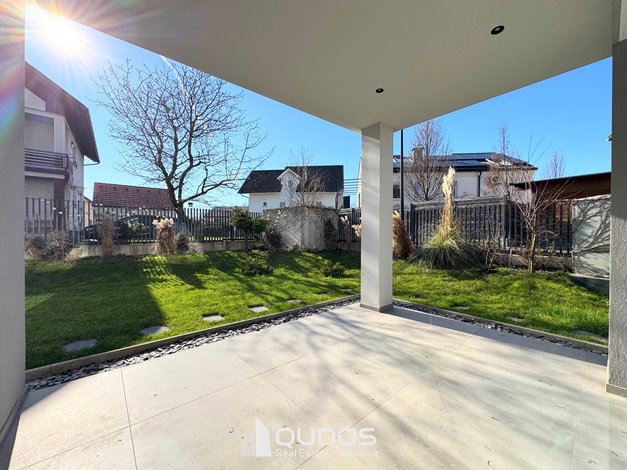 Location: Ljubljana City, Vič-Rudnik, Vrhovci