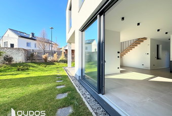 Location: Ljubljana City, Vič-Rudnik, Vrhovci