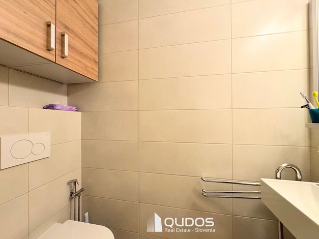 Lokacija: Ljubljana mesto, Bežigrad, Bežigrad