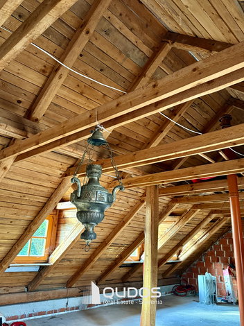 Lokacija: Ljubljana okolica, Mengeš, Mengeš