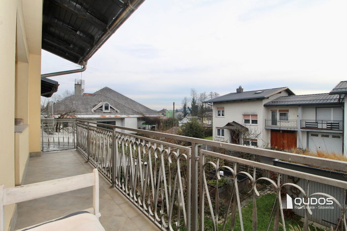 Lokacija: Ljubljana okolica, Domžale, Rodica
