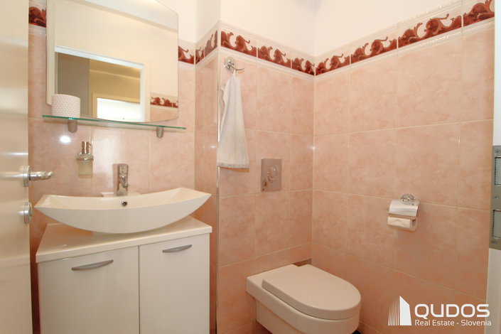 Lokacija: Ljubljana mesto, Bežigrad, Bežigrad