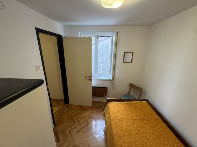 Lokacija: Hrvaška, Primorsko-goranska županija, Punat