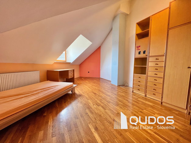 Lokacija: Ljubljana okolica, Grosuplje