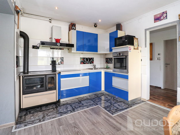 Location: Ljubljana okolica, Logatec, Logatec