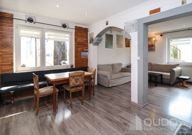 Location: Ljubljana okolica, Logatec, Logatec