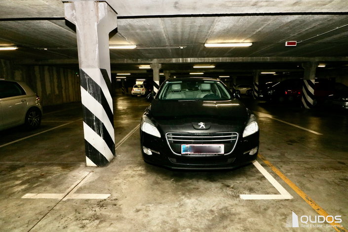 Lokacija: Ljubljana mesto, Center, Tabor