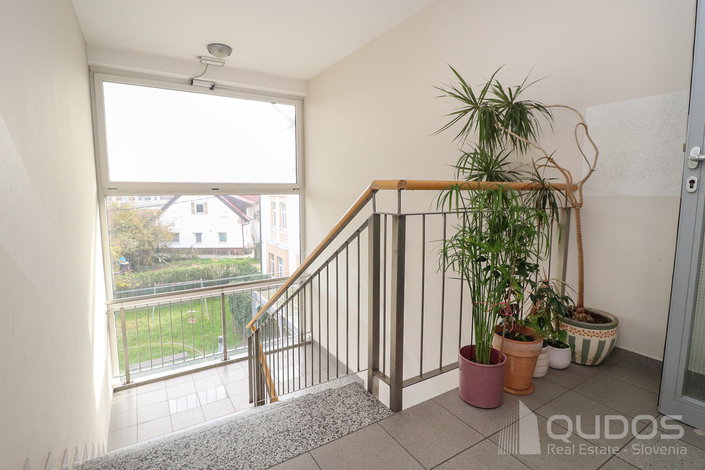 Location: Ljubljana mesto, Šiška, Šentvid